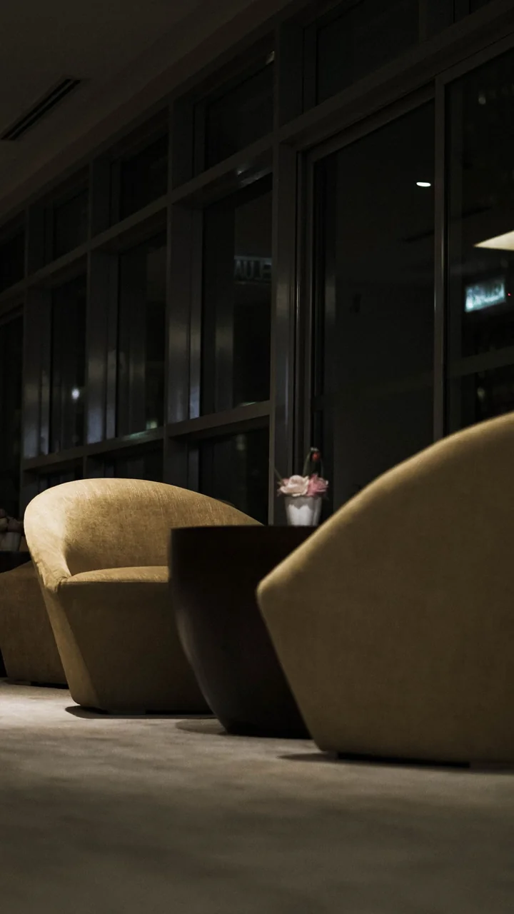 Cocktail & Lounge